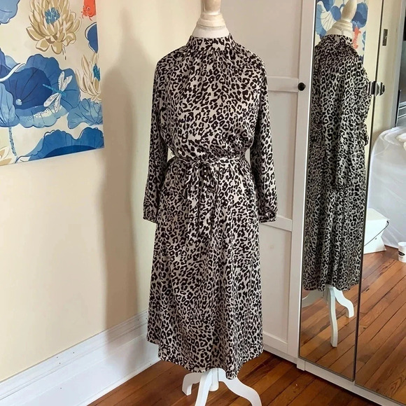 LOFT Silky High Neck Elastic Waist Classic Animal Print Dress - Size 10P - Picture 2 of 12